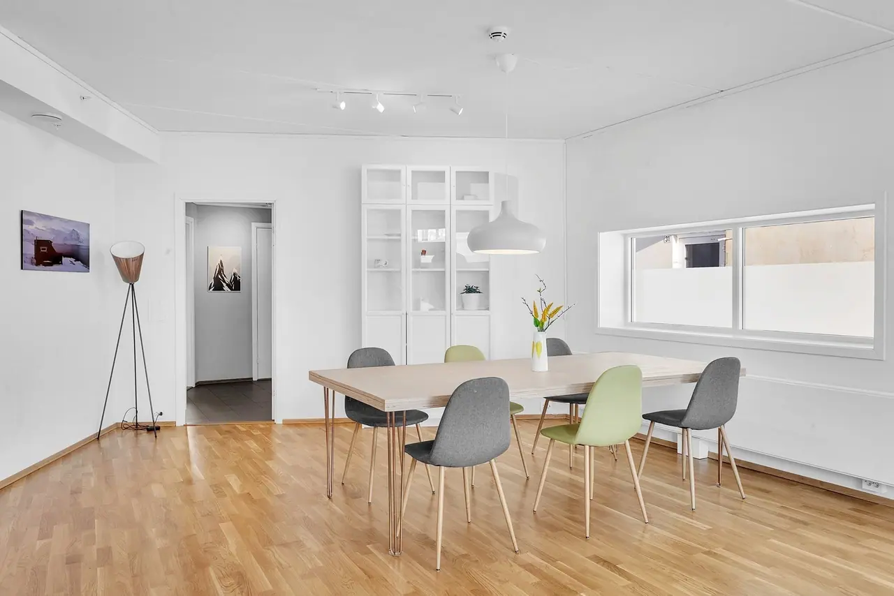 God plass til stort spisebord!